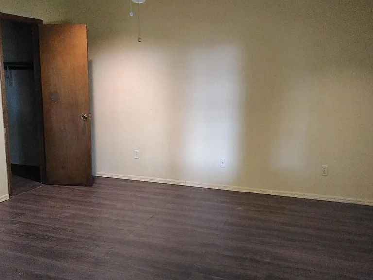 8209 Curtis Ter — Photo 9