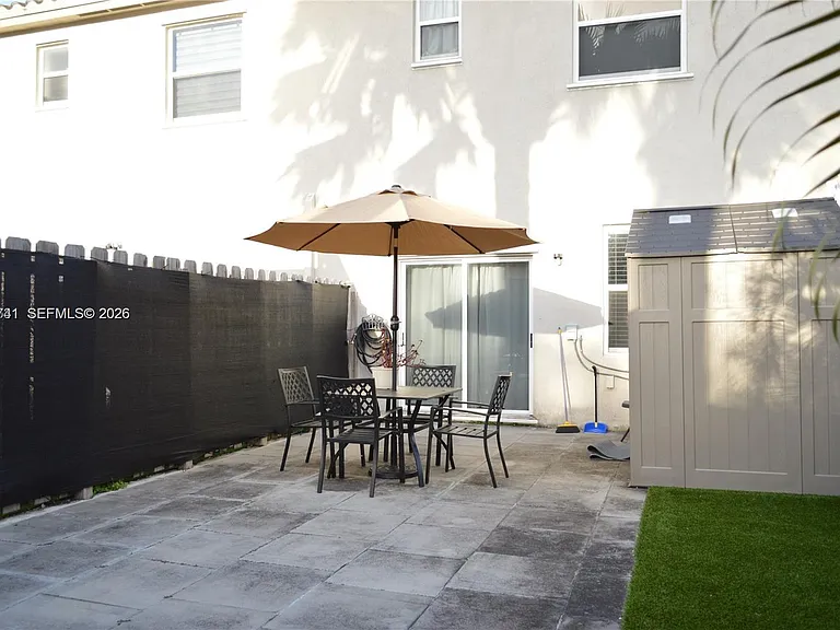 1522 SE 26th Ter — Photo 10