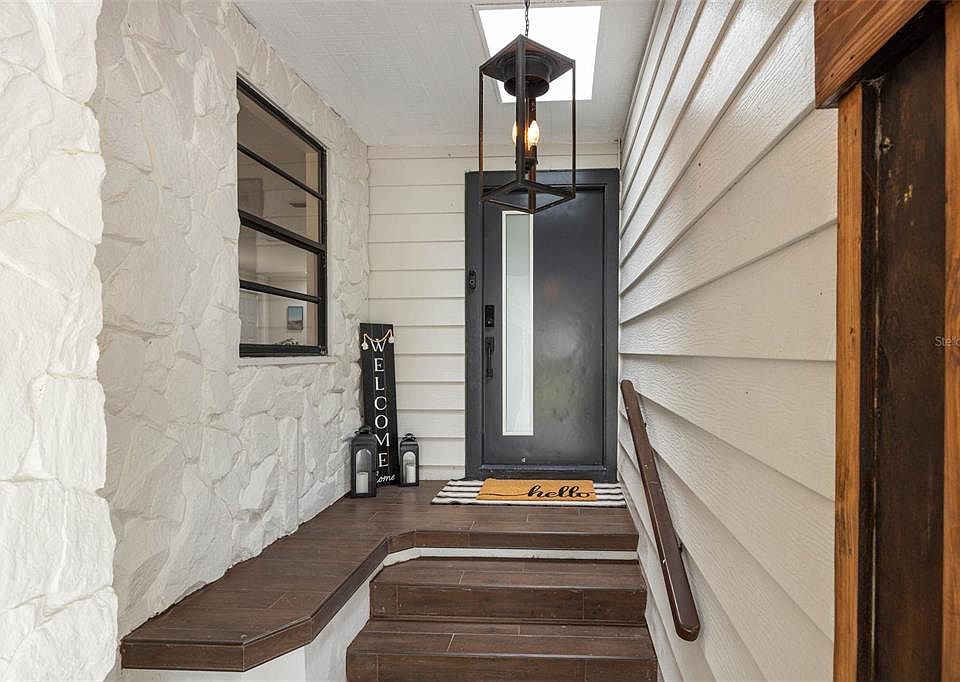 1st image of 12756 Poinsettia Ave