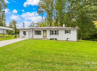 100 5th Avenue Dr SW, Catawba, NC 28609