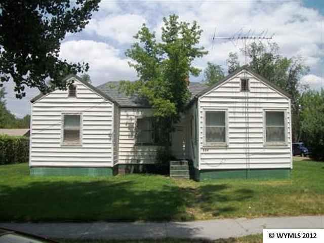 2nd image of 524 Ash St