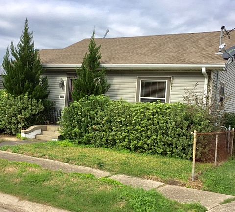 2nd image of 709 Pontalba St
