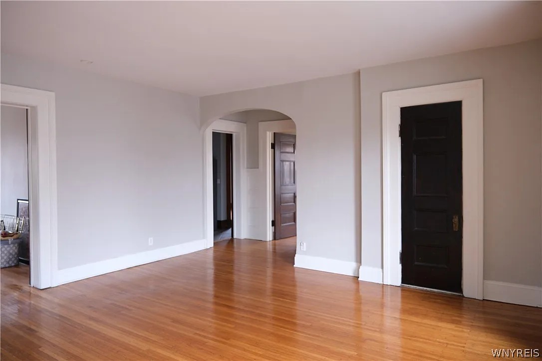 Building Photo - 88 W Utica St #1