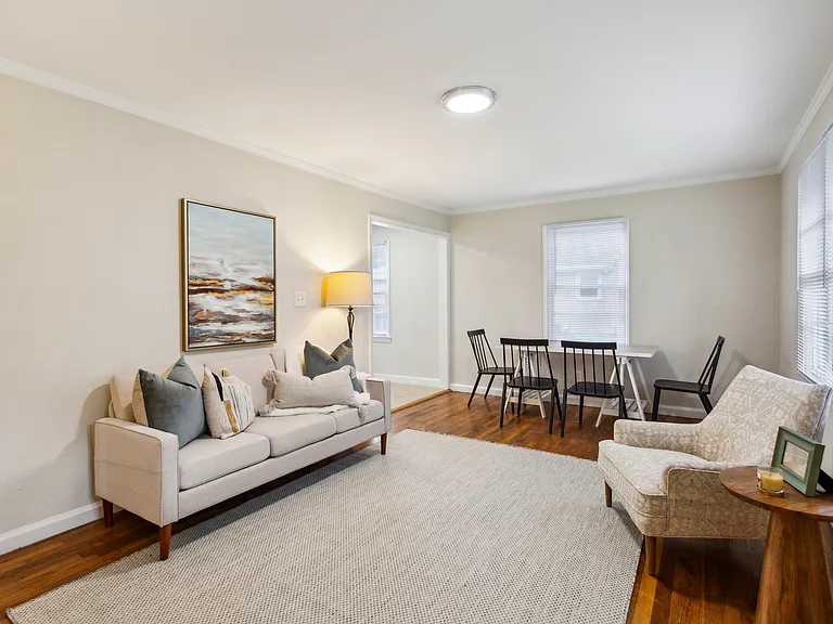 841 McLinden Ave SE — Photo 4