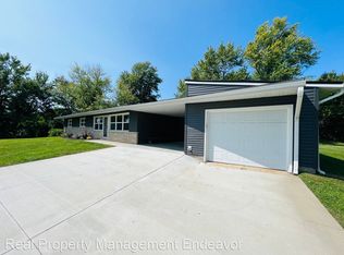 1101 Hemsath Rd, Saint Charles, MO 63303