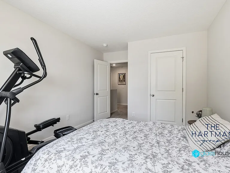 1018 Louise Dr — Photo 34