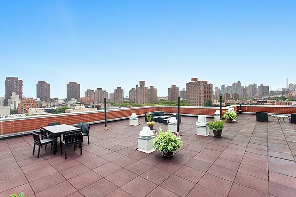 Sold by Douglas Elliman | media 8