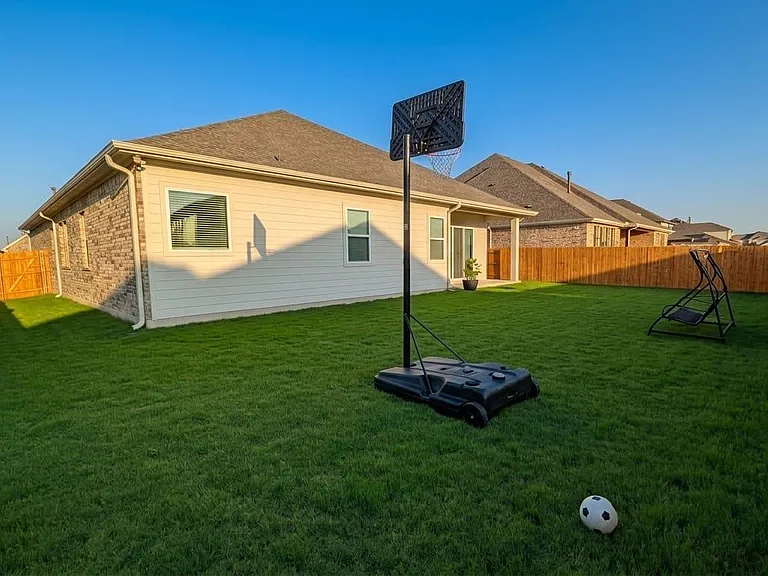 5612 Fresno Ave — Photo 37