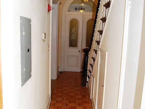 4th image of 1206 Delaware Ave #Townhouse