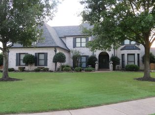 1819 Elk River Cv, Collierville, TN 38017