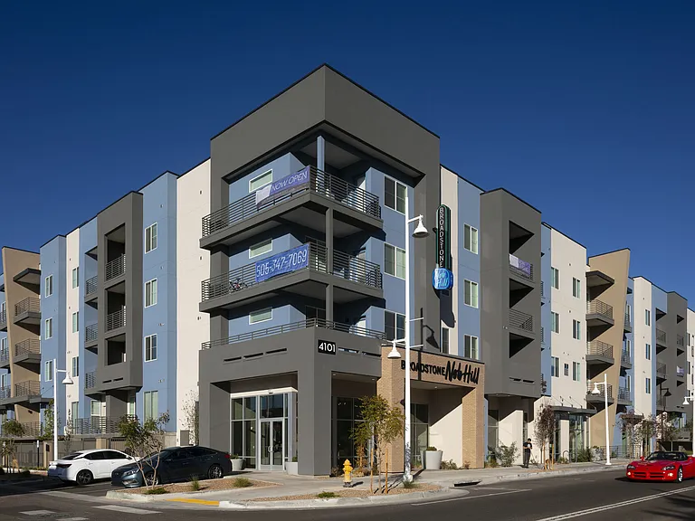 Broadstone Nob Hill — Photo 3