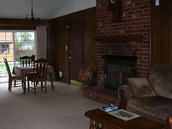 Living and Dining combo