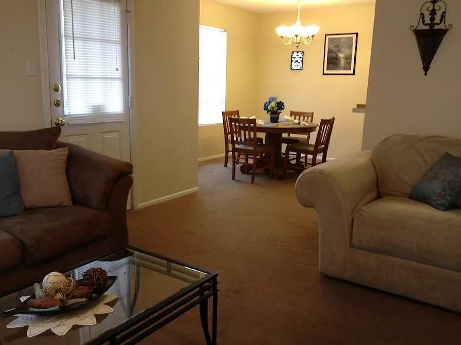 1st image of 7531 Windsor Oaks