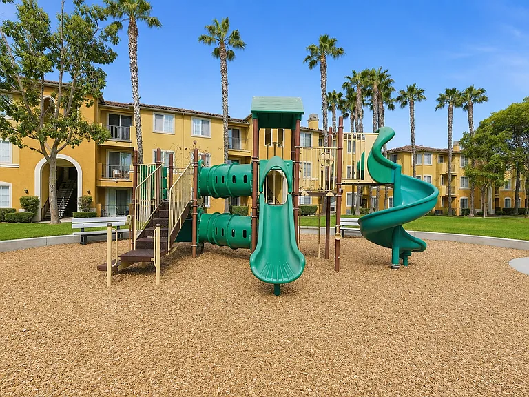 Missions at Sunbow Apartments — Photo 15