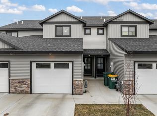 5237 Harvest Square Pl NW, Rochester, MN 55901