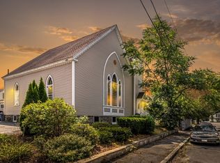 11 Gloucester St, Methuen, MA 01844