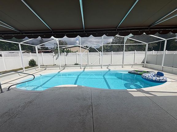 2nd image of 7002 SUMMIT CIRCLE