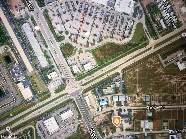 427 SW 2nd Ter, Cape Coral, FL 33991