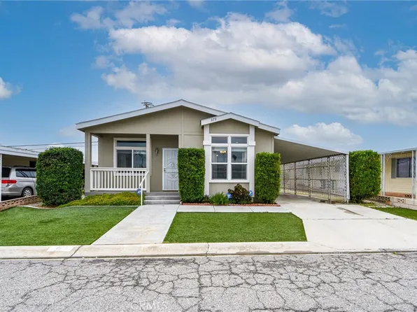 879 Santa Teresa Way, Hemet, CA 92545