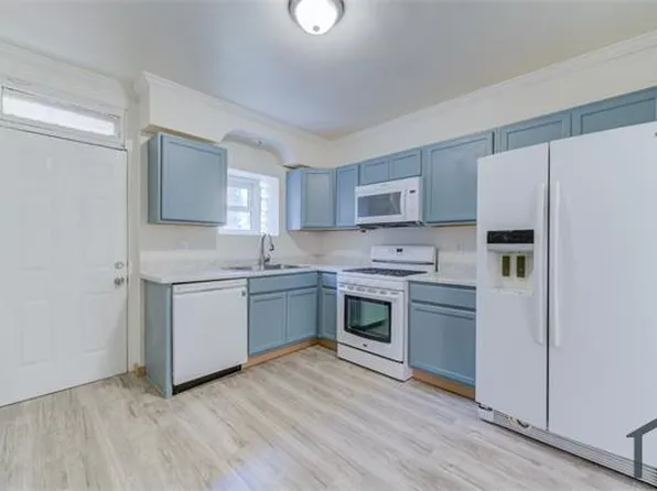 8721 Goodfellow Blvd, Saint Louis, MO 63147