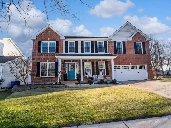 101 Windy Acres Estates Dr, Ballwin, MO 63021