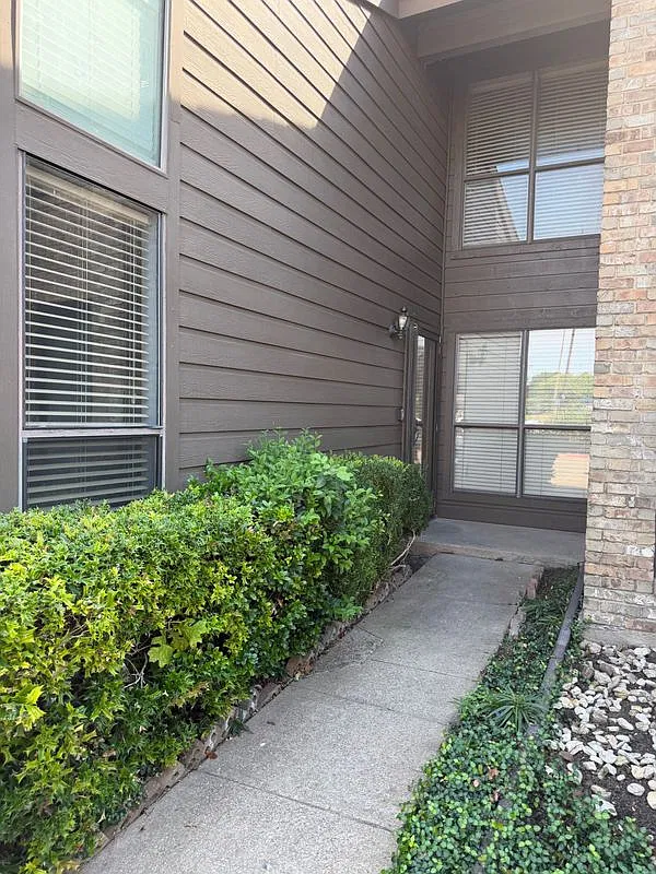 3 bed, 3.0 bath, 1444 sqft, $2,050 — Photo 1