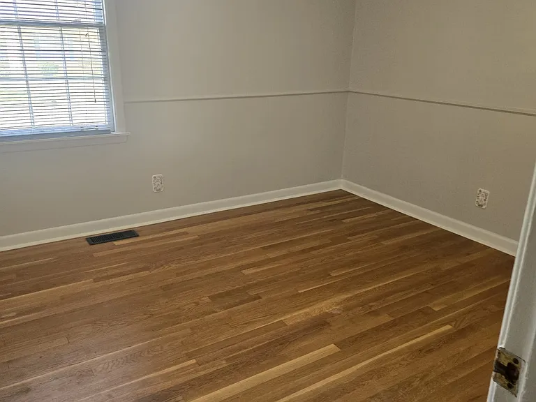 2206 Linde St NW — Photo 9