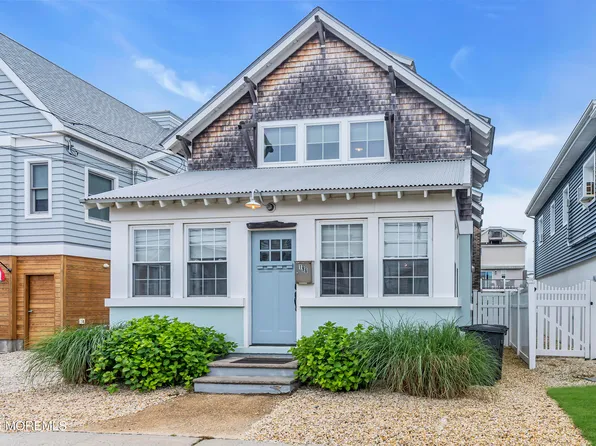 196 3rd Ave, Manasquan, NJ 08736