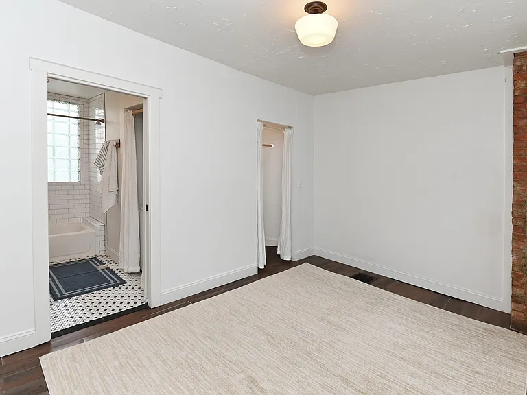 3304 Brotherton Rd — Photo 15