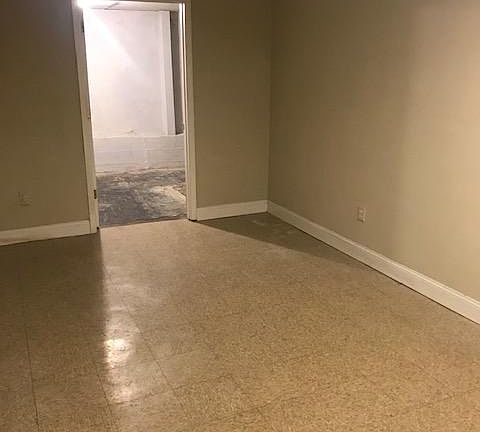 Basment area - could be used as additional room or storage