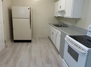 1000 SW 33rd St, Topeka, KS 66611