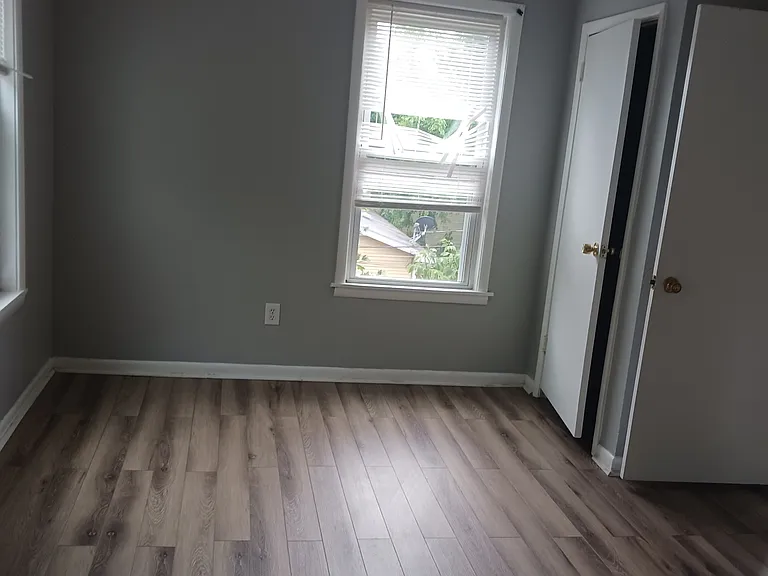 174 South Ave — Photo 5