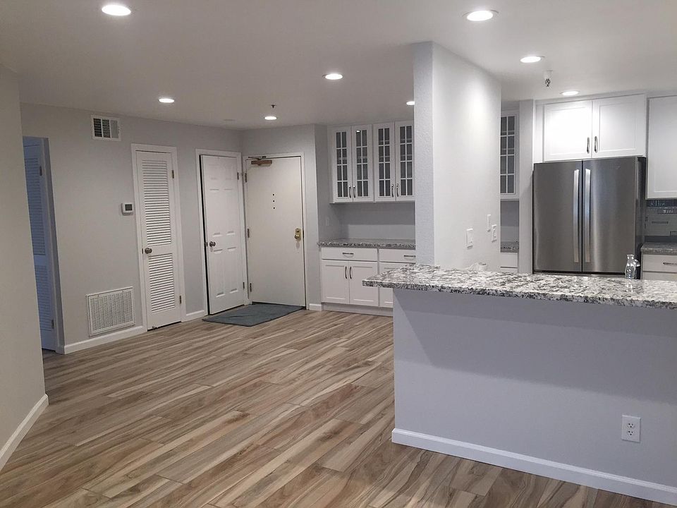 1st image of 55 W 20th Ave #1