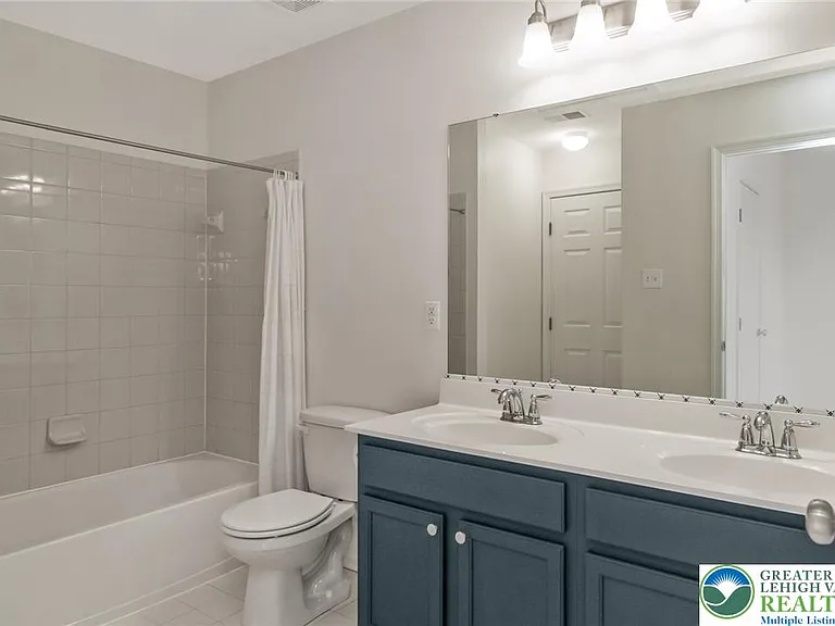1096 Sparrow Way — Photo 34