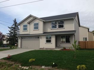 1907 E 95th St E, Tacoma, WA