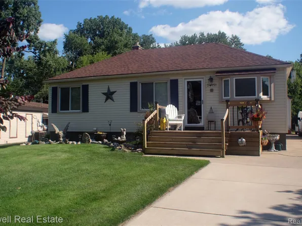 34051 Orangelawn St, Livonia, MI 48150