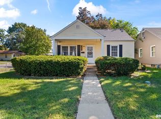 2456 S 11th St, Springfield, IL 62703
