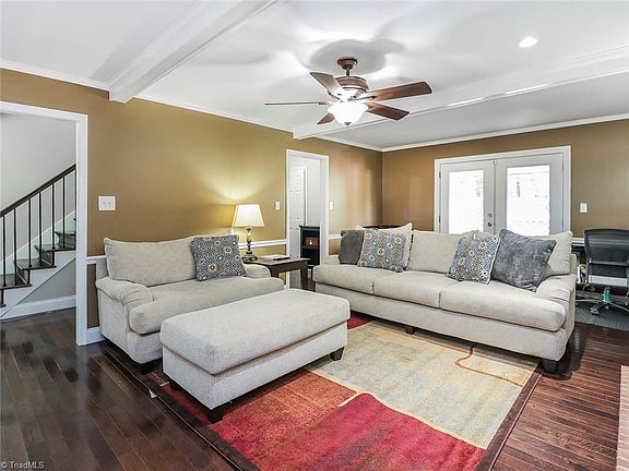 5th image of 4403 Forest Walk Dr