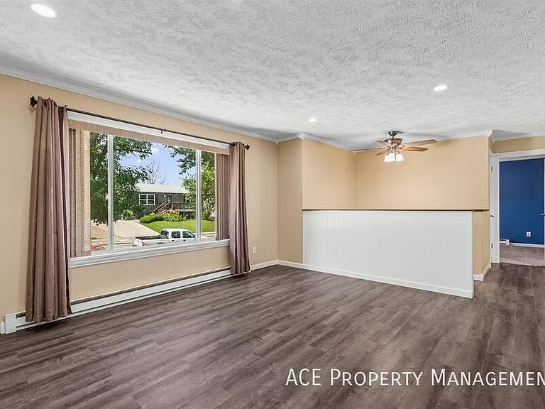 4430 Steeler Ln — Photo 5