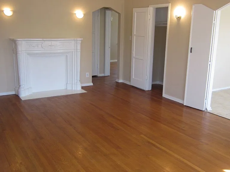 624 N Sycamore Ave — Photo 6