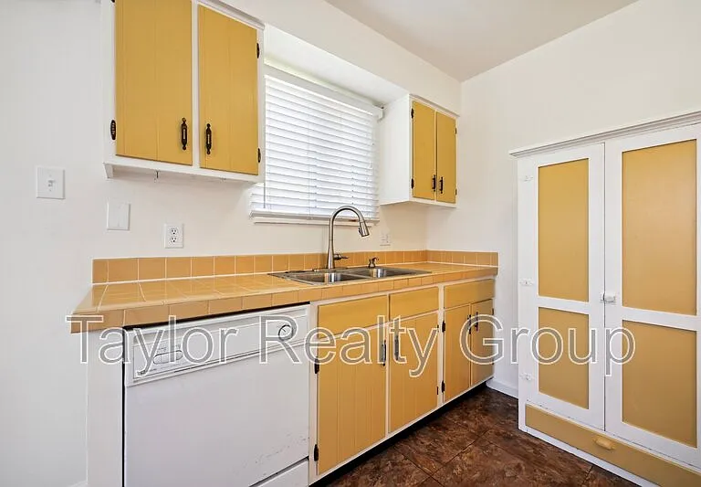 3685 W 90th Pl #1 — Photo 7