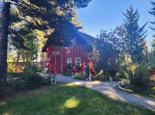 1051 June Ave SE, Bandon, OR 97411