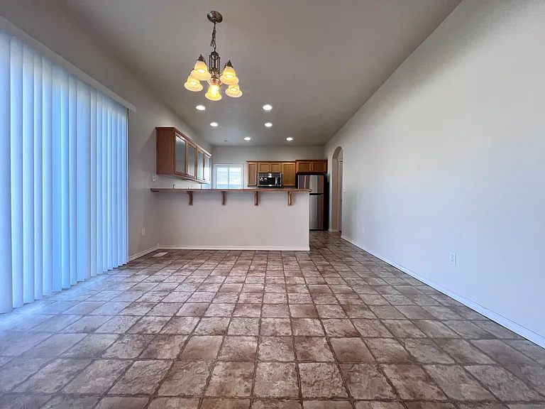 5193 N Toscana Ave — Photo 6