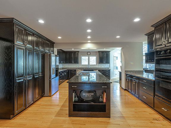 3rd image of 21 N Ridge Rd