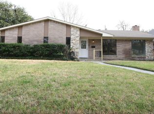 1222 Weathered St, Irving, TX 75062