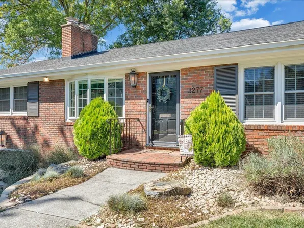 3277 White Oak Rd SW, Roanoke, VA 24014