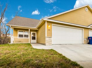 614 Highland Ridge Dr, Manhattan, KS 66503