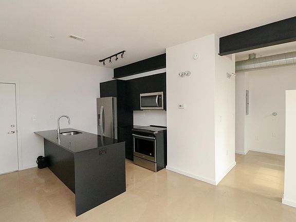 2nd image of 1409 Germantown Ave #2J