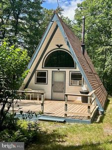 936 Ridge Rd, Mount Holly Springs, PA, 17065