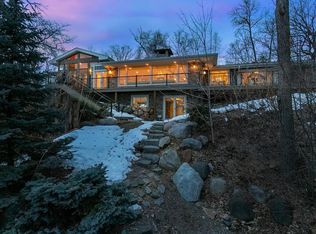 27475 Maple Ridge Ln, Shorewood, MN 55331